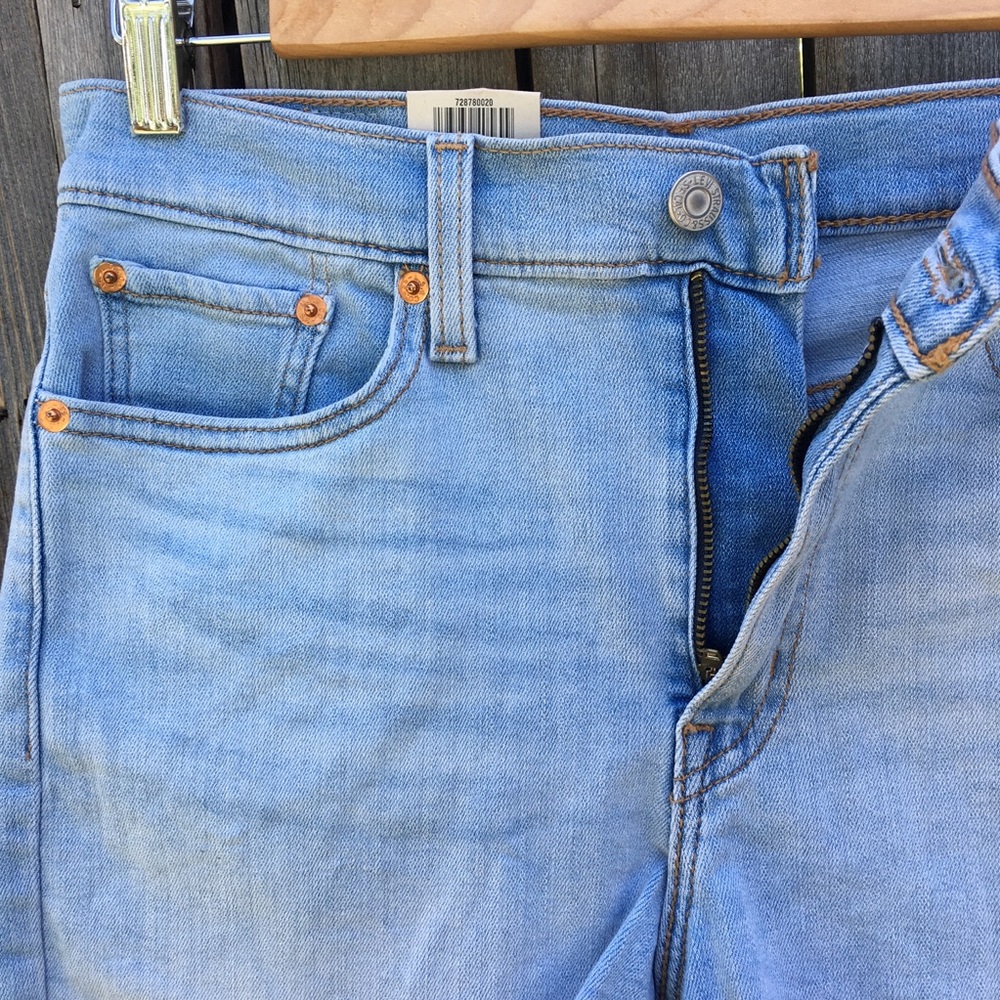 NWT Levi’s High Rise Jean Shorts Sapphire Sound 29 - Picture 3 of 14